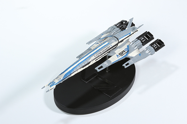 Figura Starship Normandy SR2 - Mass Effect Alliance, Versione Remastered, Collezionabile Dark Horse