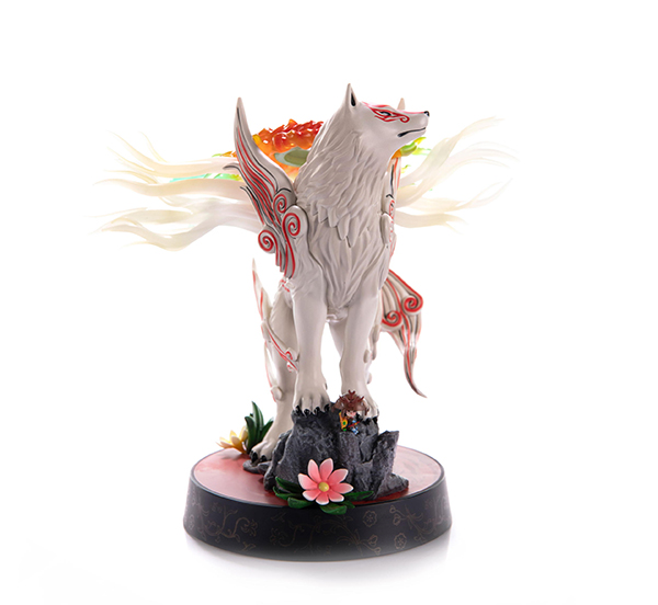 Dark Horse Comics Okami Oki Wolf Form 9" PVC Statue - Standard Edition Collectible Figure